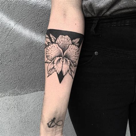 brazo delicados tatuajes para mujeres